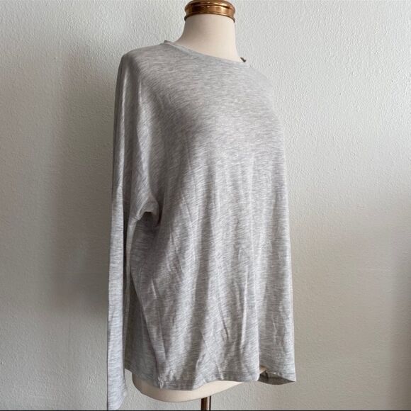 Athleta Cloudlight Relaxed Asym Top Gray S - Picture 3 of 6